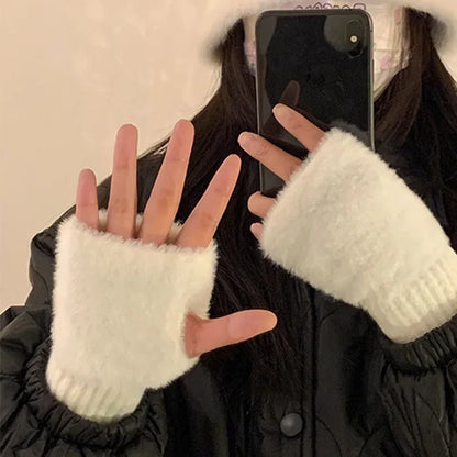 THE COZY FLEECE GLOVES