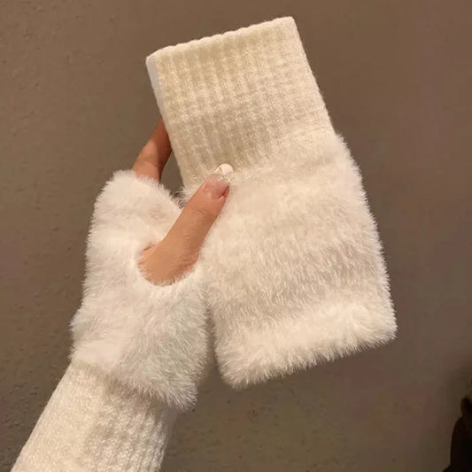 THE COZY FLEECE GLOVES